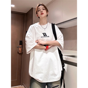 1中性字母刺绣设计多色T恤男潮流短袖T恤男DT77778P22块特价控45图片