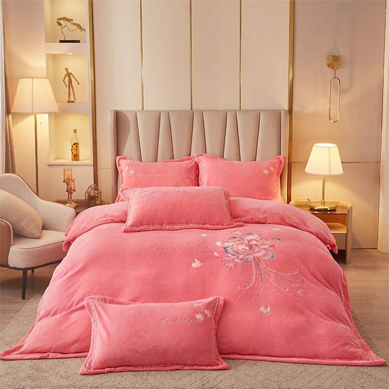 新款牛奶绒刺绣四件套芳华系列床单款四件套，床品套件，一起卖家纺