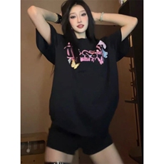 黑色