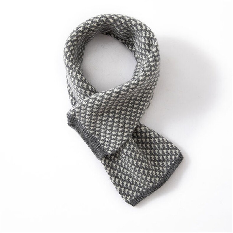 2025年秋季新款百搭女士拼色穿孔围巾，围巾，绒上羊绒