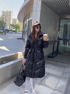长款羽绒服图片