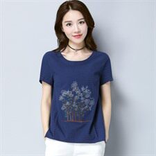2021年夏季宽松创意圆领甜美植物花卉T恤简约优雅甜美韩版百搭，女装T恤，丽影随形