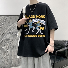 黑色