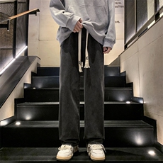 黑灰色