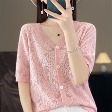 2025年夏季不连帽女士V领时尚百搭通勤休闲开衫短袖，女装T恤，森墨