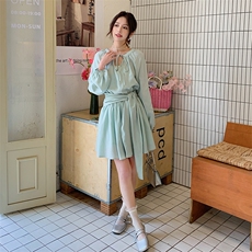 法式温柔风圆领系带收腰连衣裙女2025春季新款时尚洋气小个子短裙，女装连衣裙，浙宝220