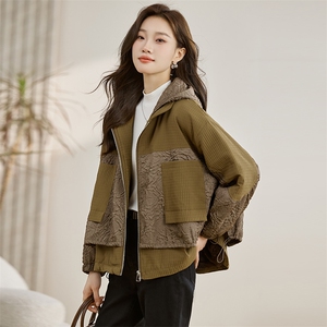 加绒加厚23短款女冬季新款时尚流行个性小个子宽松显瘦连帽短外套图片