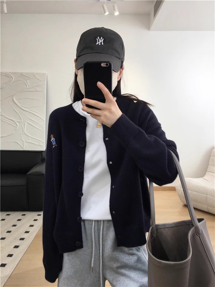 时尚百搭纯毛刺绣开衫 显瘦修身针织衫 优雅气质女装外套图片