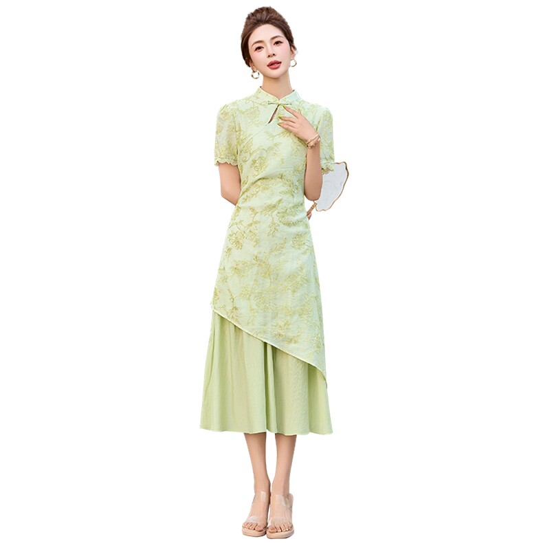 2025夏季新品！新中式复古拼接刺绣连衣裙,女装连衣裙,自然秀