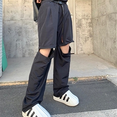 黑色