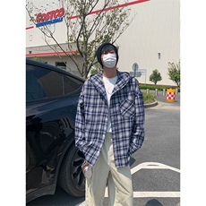 蓝色
