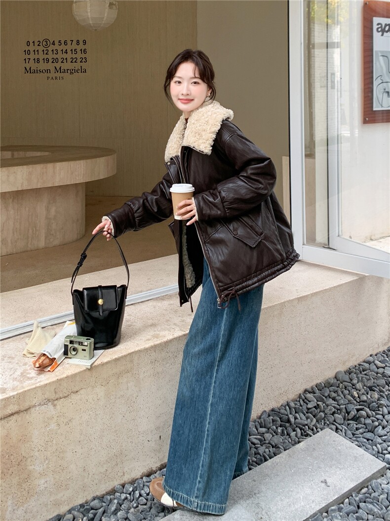 咖色羊羔毛翻领羽绒内胆皮衣外套女2025冬季新款时髦洋气保暖上衣,女装皮衣,艾米莉亚