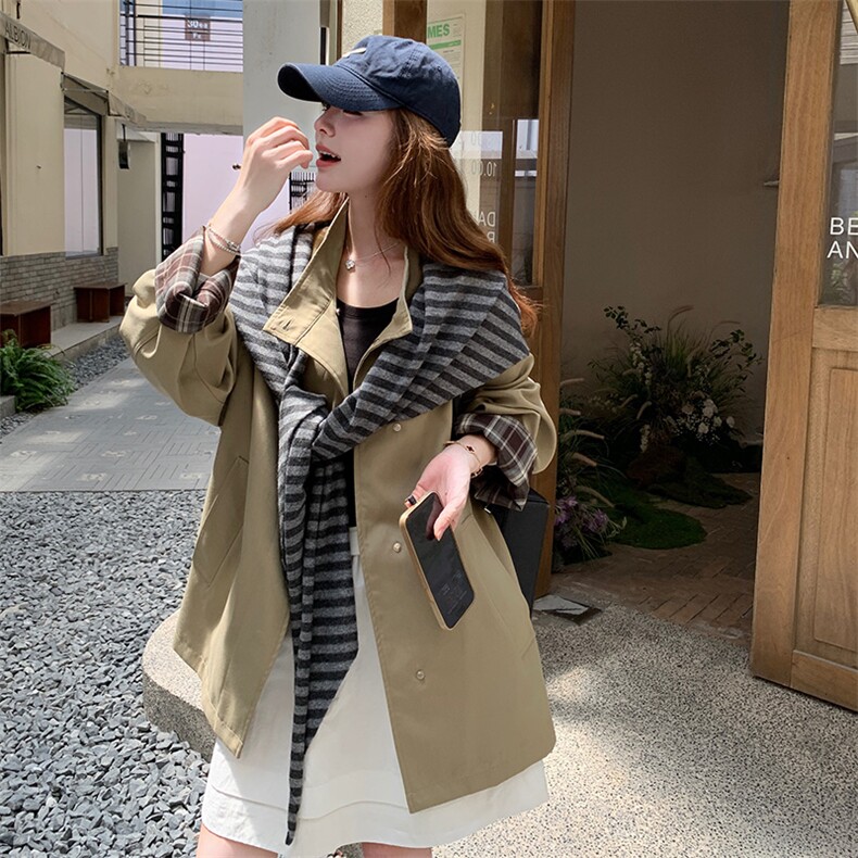 新款！格纹拼接卡其色风衣外套2c169-2565-P160K238,女装风衣,2C169