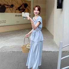 法式气质优雅淡蓝色半身裙套装女夏2025新款两件套ootd穿搭巨好看，女装套装/套裙，2C129