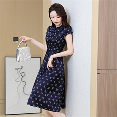 品牌真丝真丝连衣裙2026春夏新款小个子妈妈A字裙，女装连衣裙，阿舍尔精品