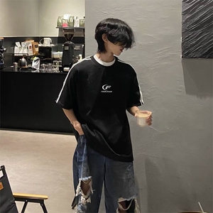 抖音得物高品质二开240克宽松纯棉美式潮牌三条杠织带短袖T恤图片