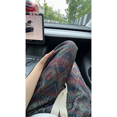 藏青色