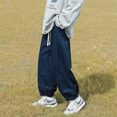 藏青色