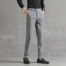 浅灰色