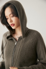 时尚保暖女士羊绒连帽衫秋季必备舒适百搭毛衣外套，女装羊绒衫，绒创羊绒