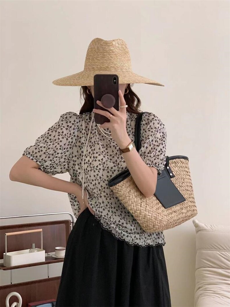 夏季新品：韩系简约刺绣小衫，其它，TWO LAPS