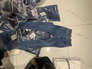 珍珠小脚裤图片