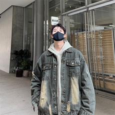 深蓝色