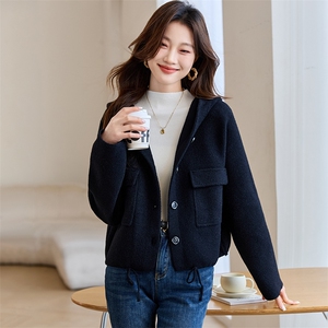 时尚减龄针织开衫女春装2025新款设计感好看别致休闲百搭毛衣外套图片