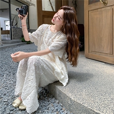 独特漂亮小套装裙女夏2025新款白色立体花朵上衣半身裙绝美两件套，女装套装/套裙，2C211