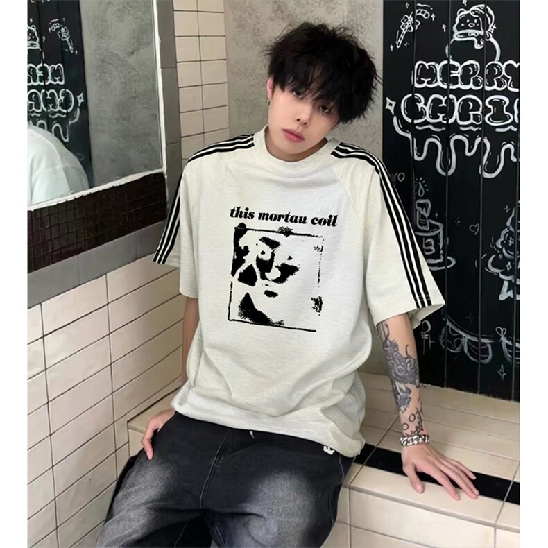 抖音得物品质二开240克宽松纯棉美式潮牌印花三条杠中性风短袖T恤,男装T恤,电商A486