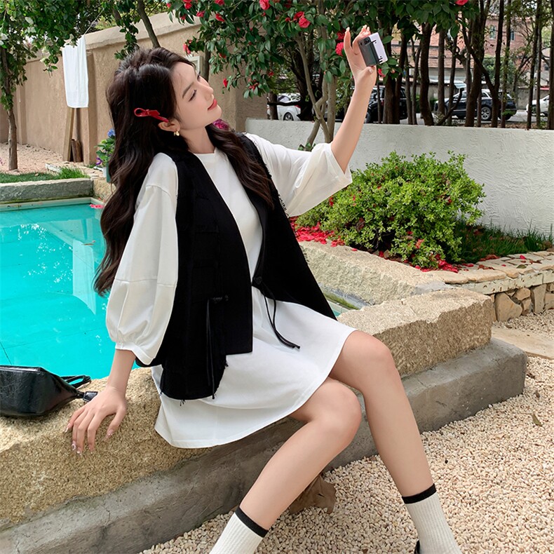 新中式黑色流苏马甲套装女2024春秋季新款显瘦灯笼袖短裙两件套,女装连衣裙,诺蝶