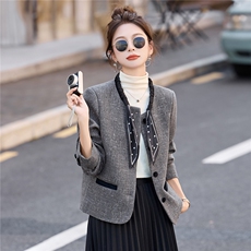 独特漂亮蝴蝶结系带毛呢外套女2025秋冬新款气质百搭显瘦短款上衣，女装短外套，罗腾