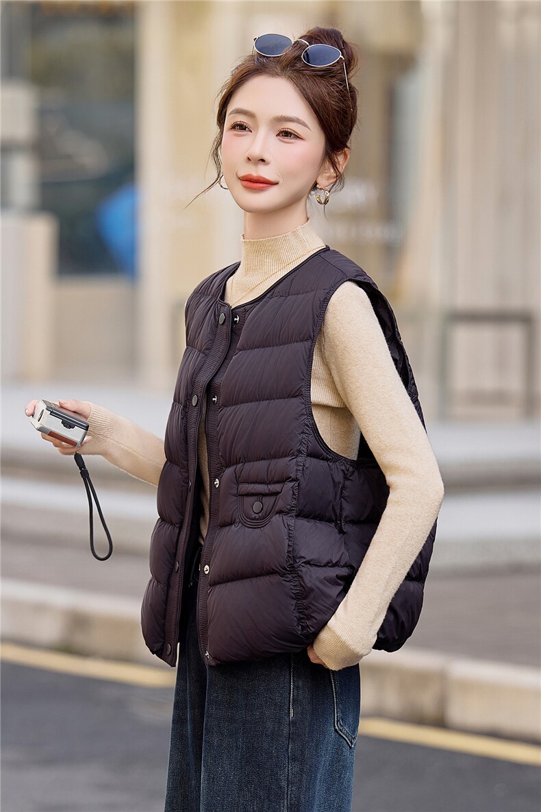 90白鸭绒羽绒马甲女2025冬季新款时尚休闲减龄百搭轻薄保暖羽绒服,女装马甲,余墨