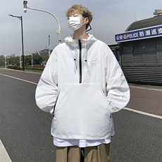 白色