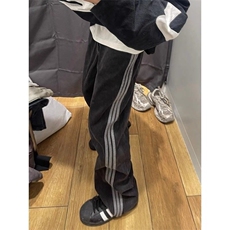灰色