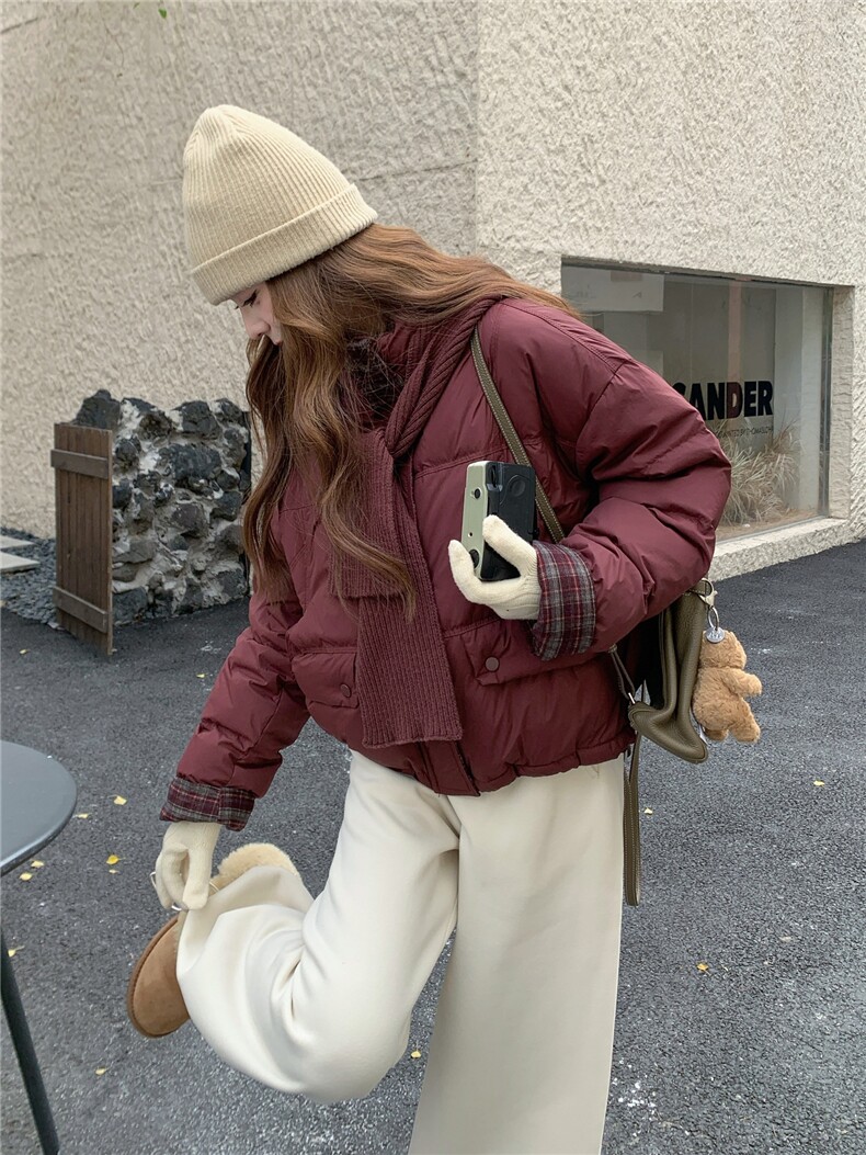 现货新款韩版宽松立领撞色格子袖口羽绒服短款外套面包服,女装羽绒服,韩然一族