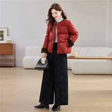 现货2025年冬装白鸭绒羽绒服新中式提花加厚加绒套装女休闲阔腿裤，女装羽绒服，璐依舞