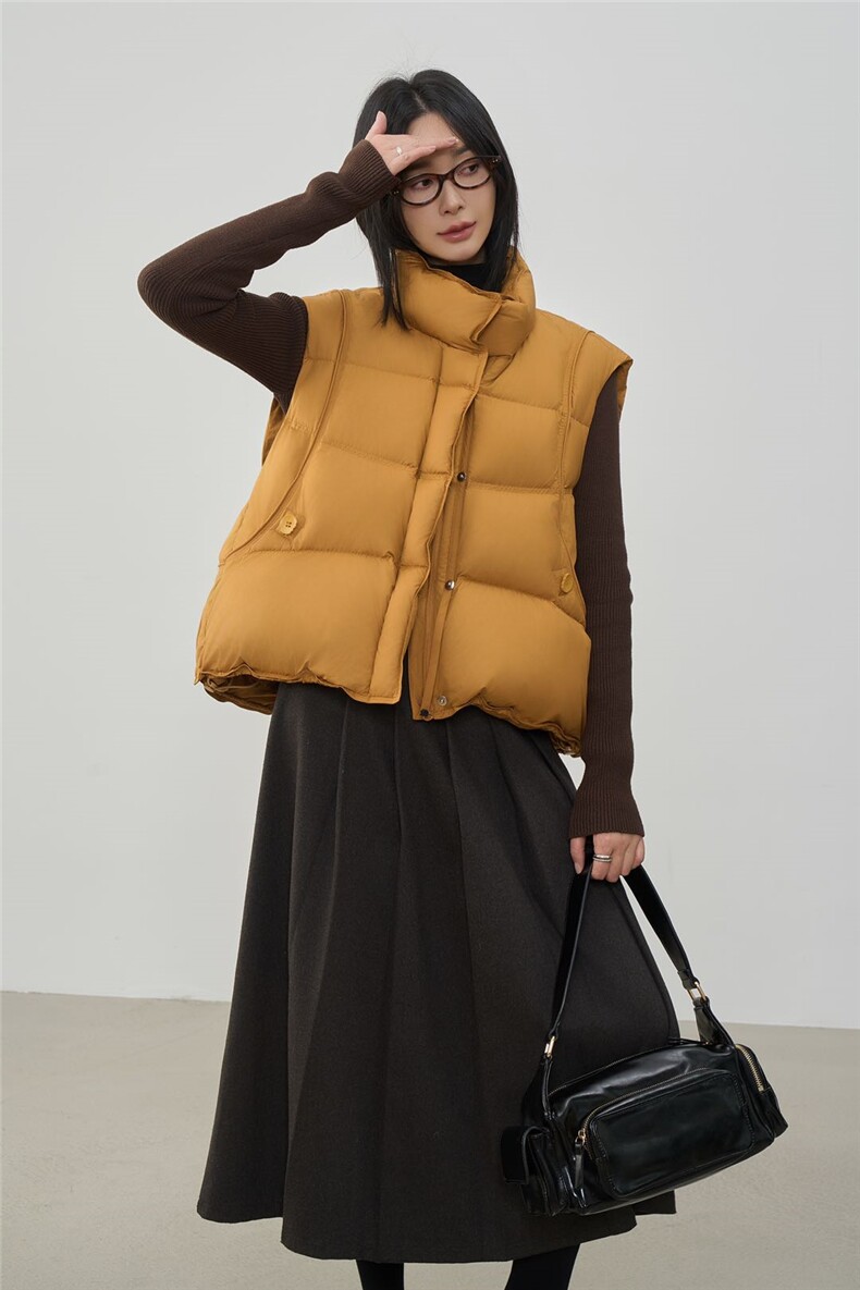 现货2025年冬季新款休闲宽松羽绒马甲女90绒,女装羽绒服,阳光伊恋