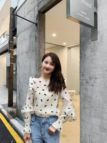 小衫三个色，其它，阿爆