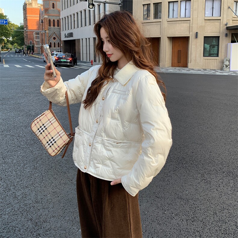 现货主推2025冬季新款90白鸭绒羽绒服女短款外套1530-P215K349,女装羽绒服,欣美人