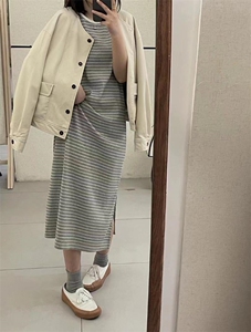 条纹背心连衣裙图片