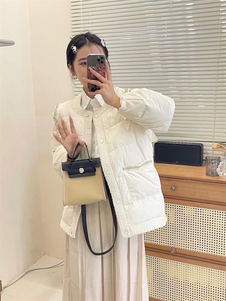 重工艺手工水钻羽绒服，女装羽绒服，得到THETHAT