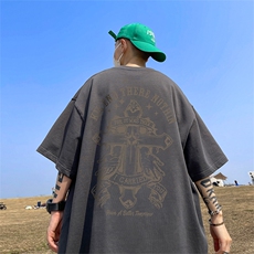 深灰色