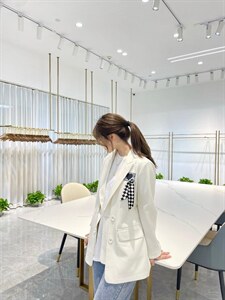 现货   春季新款   欧美风时尚减龄的西装图片