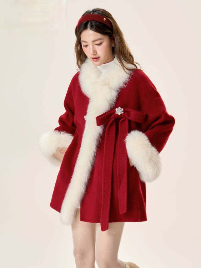 新年战袍！雪千金原创系蝴蝶结飘带可拆卸+真狐狸，女装羊绒大衣，依嘟服饰