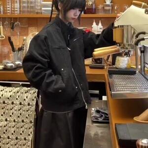 美式设计短款工装飞行员夹克外套女春秋解构棒球服上衣图片