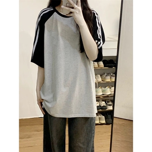 抖音得物品质二开240克宽松纯棉美式潮牌插肩三杠织带短袖T恤图片