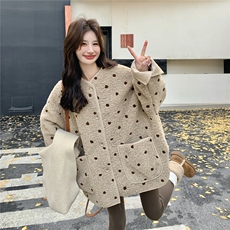 配围巾帽驼色仿皮毛一体羊羔毛外套女冬季2025新款小个子短款加厚，女装皮草，2C159