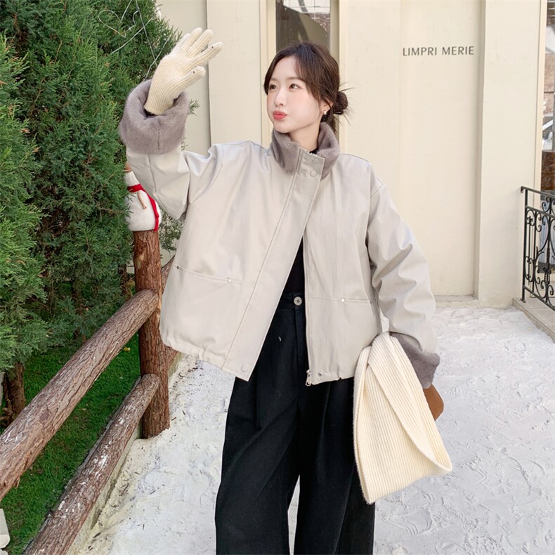率性简约风毛绒拼接羽绒服女2025冬新款休闲气质防风立领羽绒外套,女装羽绒服,艾米莉亚