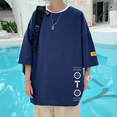 宝蓝色